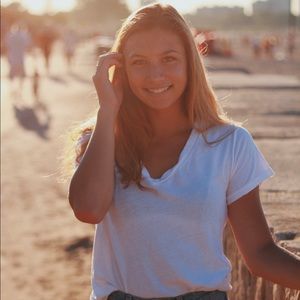 Meet your Posher, Izzy